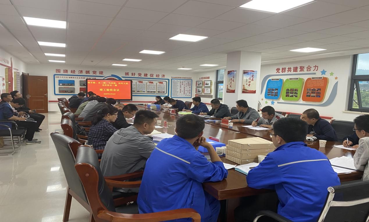 市質監(jiān)站對瑞豐路、涇河大道、東二路（北段）、北區(qū)給水（一期）進行竣工驗收(圖2)