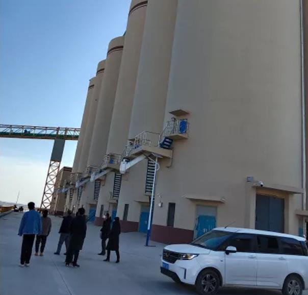 外出考察學(xué)經(jīng)驗(yàn) 分享所學(xué)促發(fā)展—供應(yīng)鏈公司赴蘭州新區(qū)考察(圖3) 外出考察學(xué)經(jīng)驗(yàn) 分享所學(xué)促發(fā)展—供應(yīng)鏈公司赴蘭州新區(qū)考察(圖3)